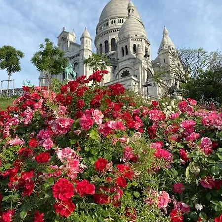 Montmartre Joli 2 Pieces Au Pied Du Sacre Coeur * Parijs